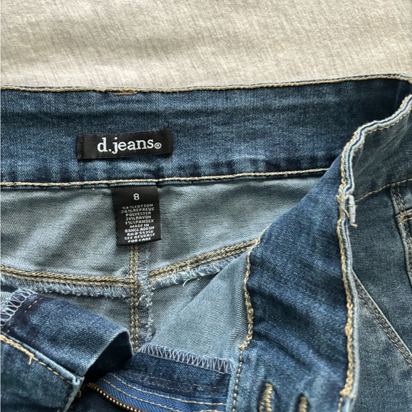 “D” jeans .  Blue denim  2 buttons. Waist 15” inseam  8. “ 2 pockets in back . - Picture 3 of 3